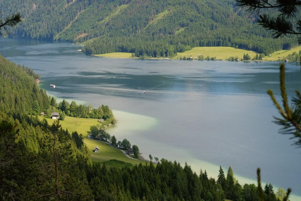 Draxl-Hof Ferienwohnungen Вайсензее Экстерьер фото